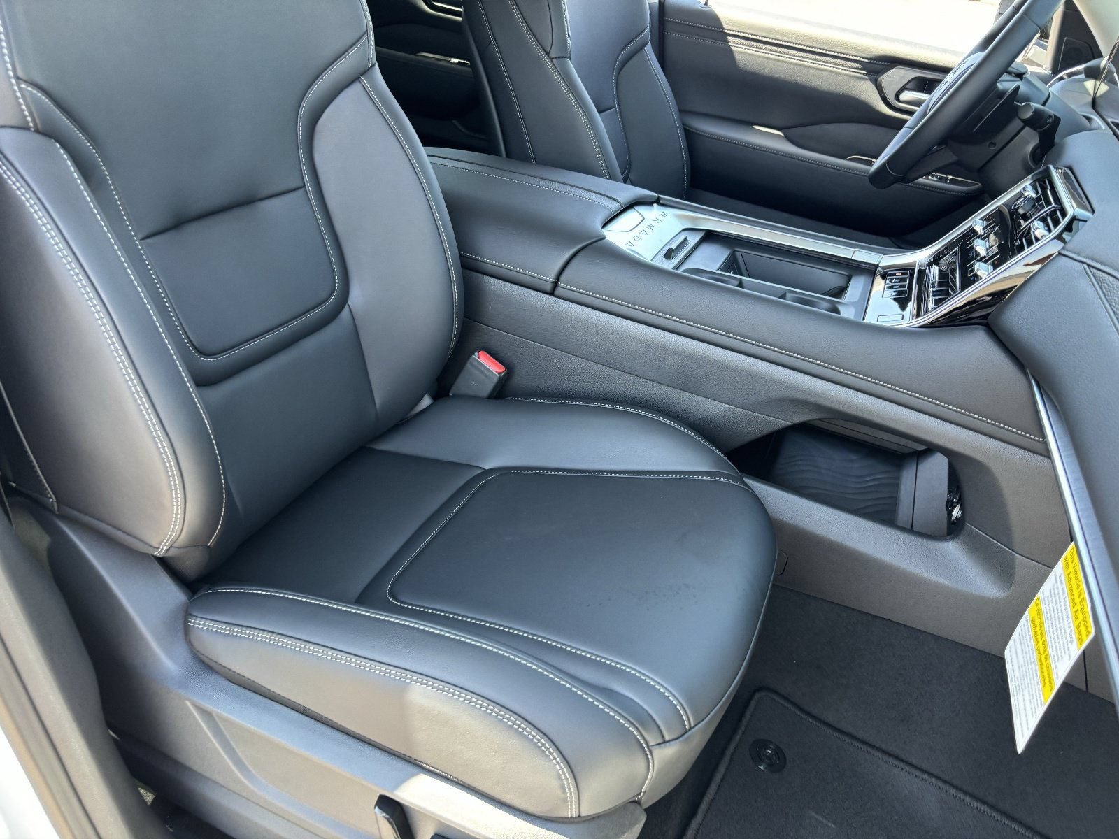 New 2026 Nissan Armada SV AWD/4WD image 11