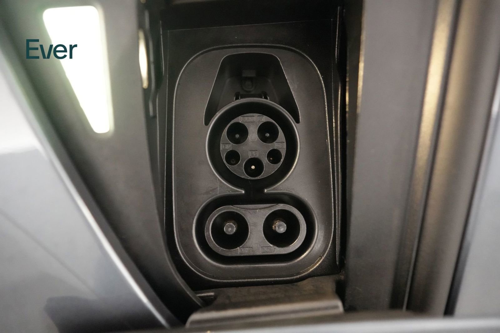 Used 2023 Lucid Air Pure image 10