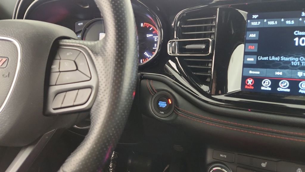 Used 2023 Dodge Durango GT image 12