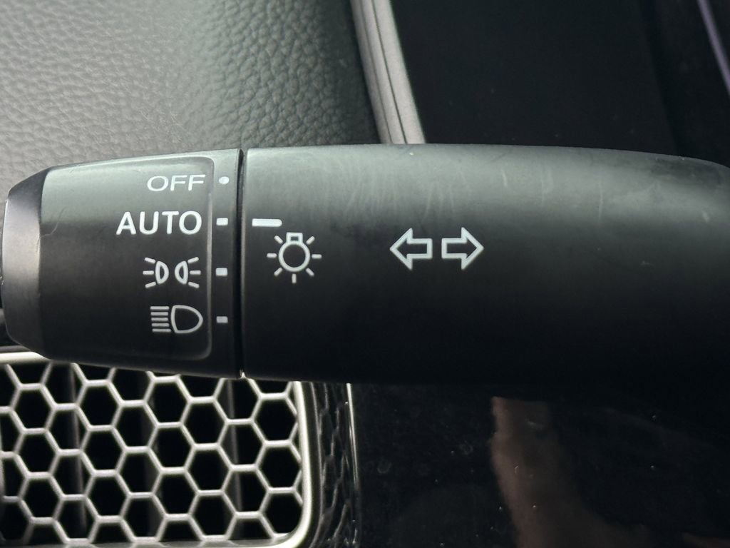 Used 2023 Honda Civic Sport image 21