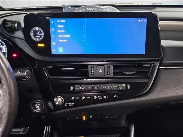 Used 2024 Lexus ES 350 F Sport image 14