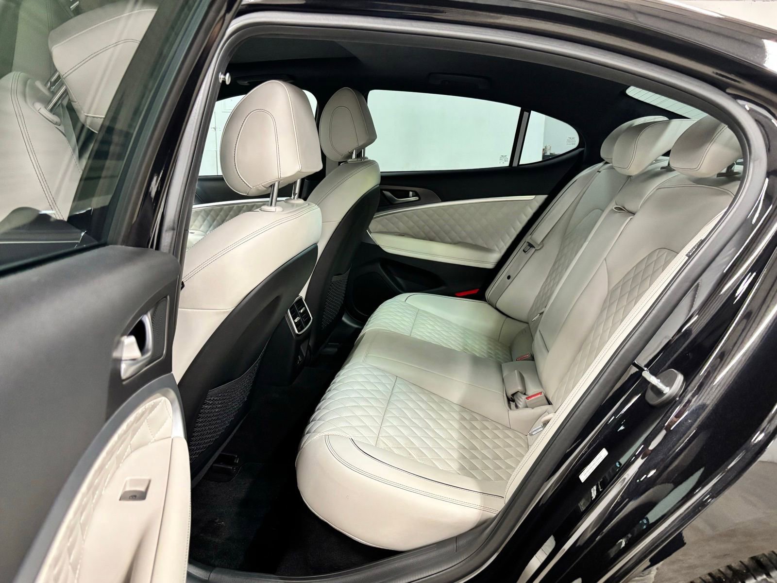 Used 2024 Genesis G70 3.3T Advanced w/ Sport Prestige Package RWD image 19