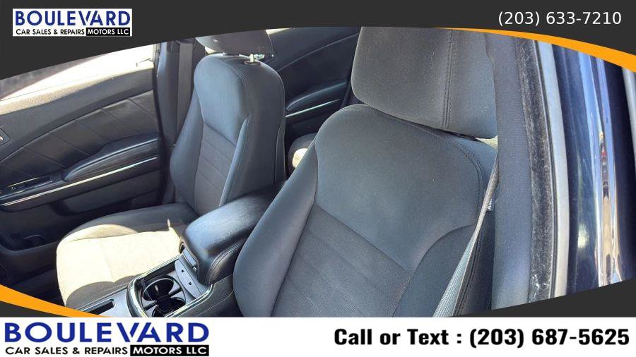 Used 2011 Dodge Charger R/T w/ Driver Confidence Group AWD/4WD image 28