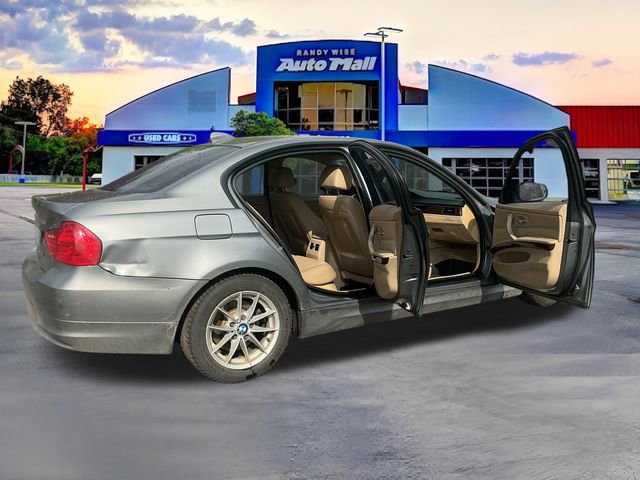 Used 2010 BMW 328i xDrive Sedan AWD/4WD image 27