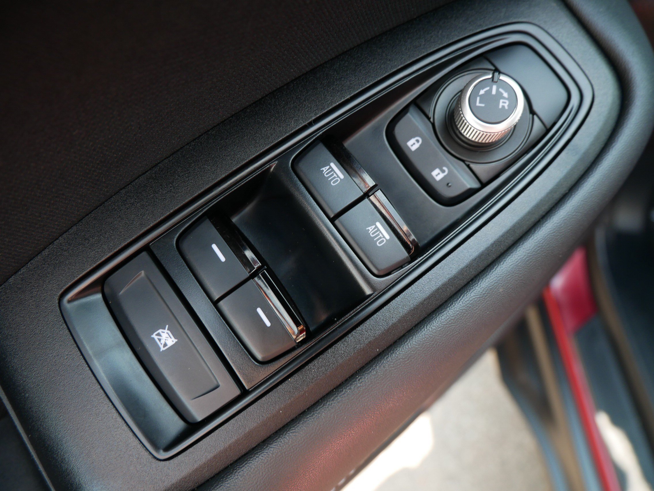 Certified 2025 Subaru Outback Premium AWD/4WD image 19