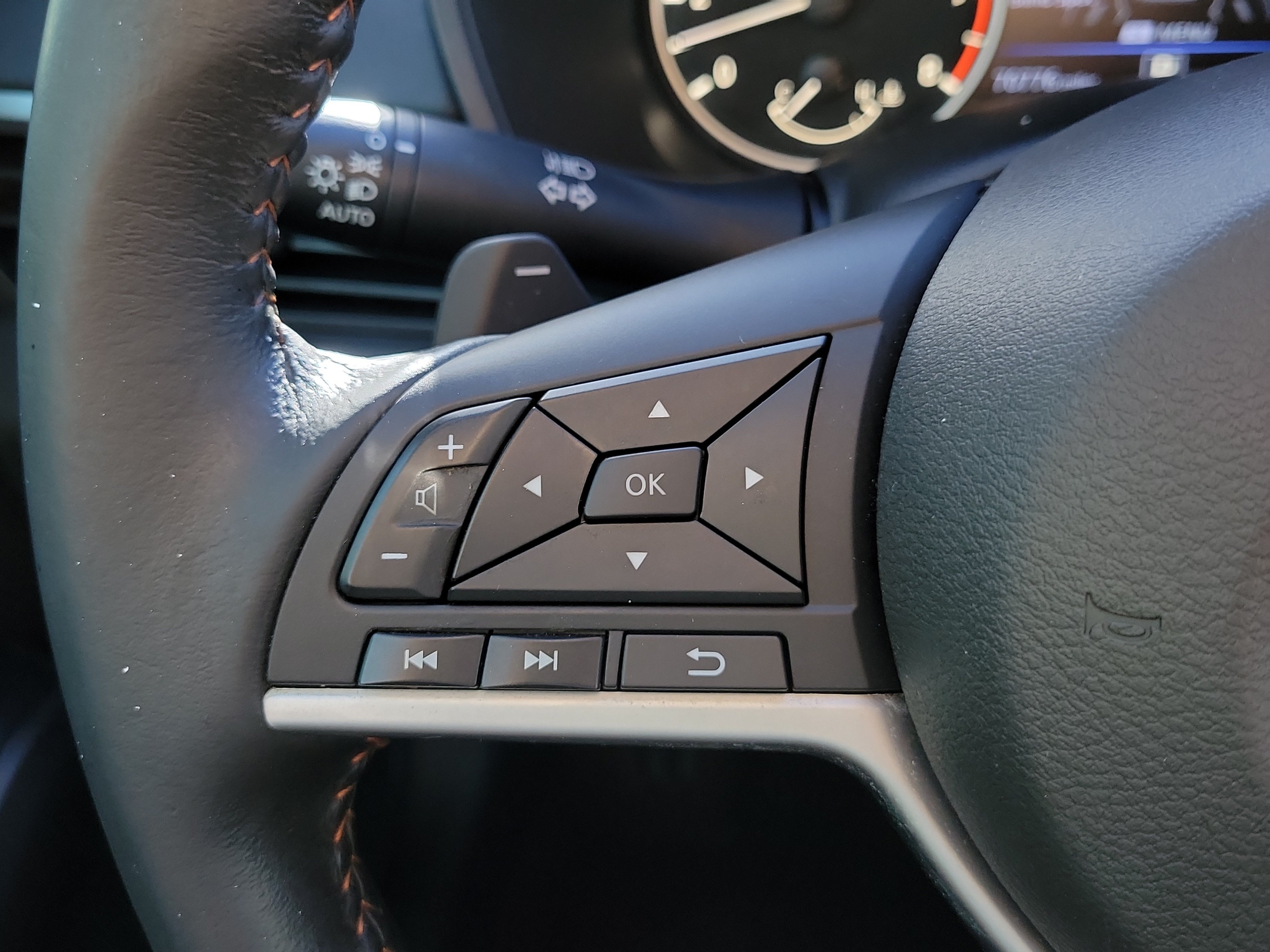 Used 2022 Nissan Altima 2.5 SR FWD image 23