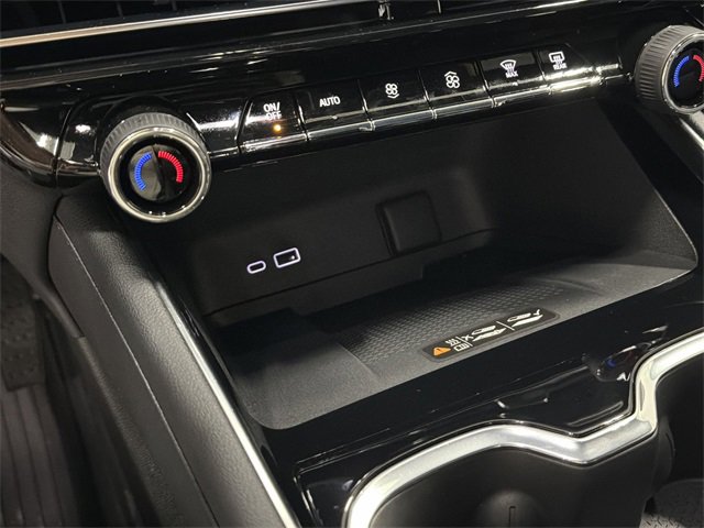 New 2026 Chevrolet Traverse RS w/ LPO, Floor Liner Package image 31