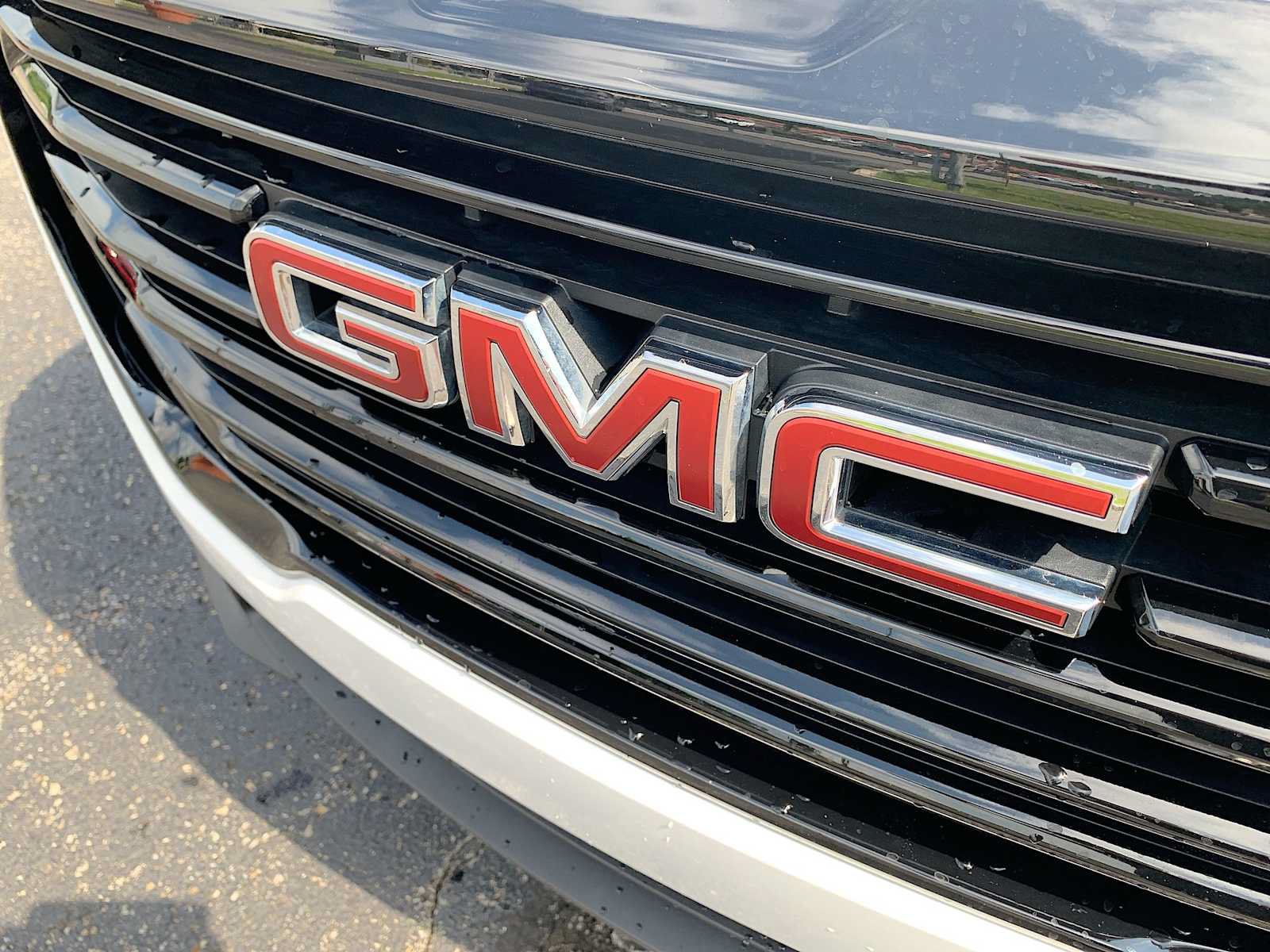 Certified 2024 GMC Terrain SLE w/ Driver Convenience Package AWD/4WD image 30