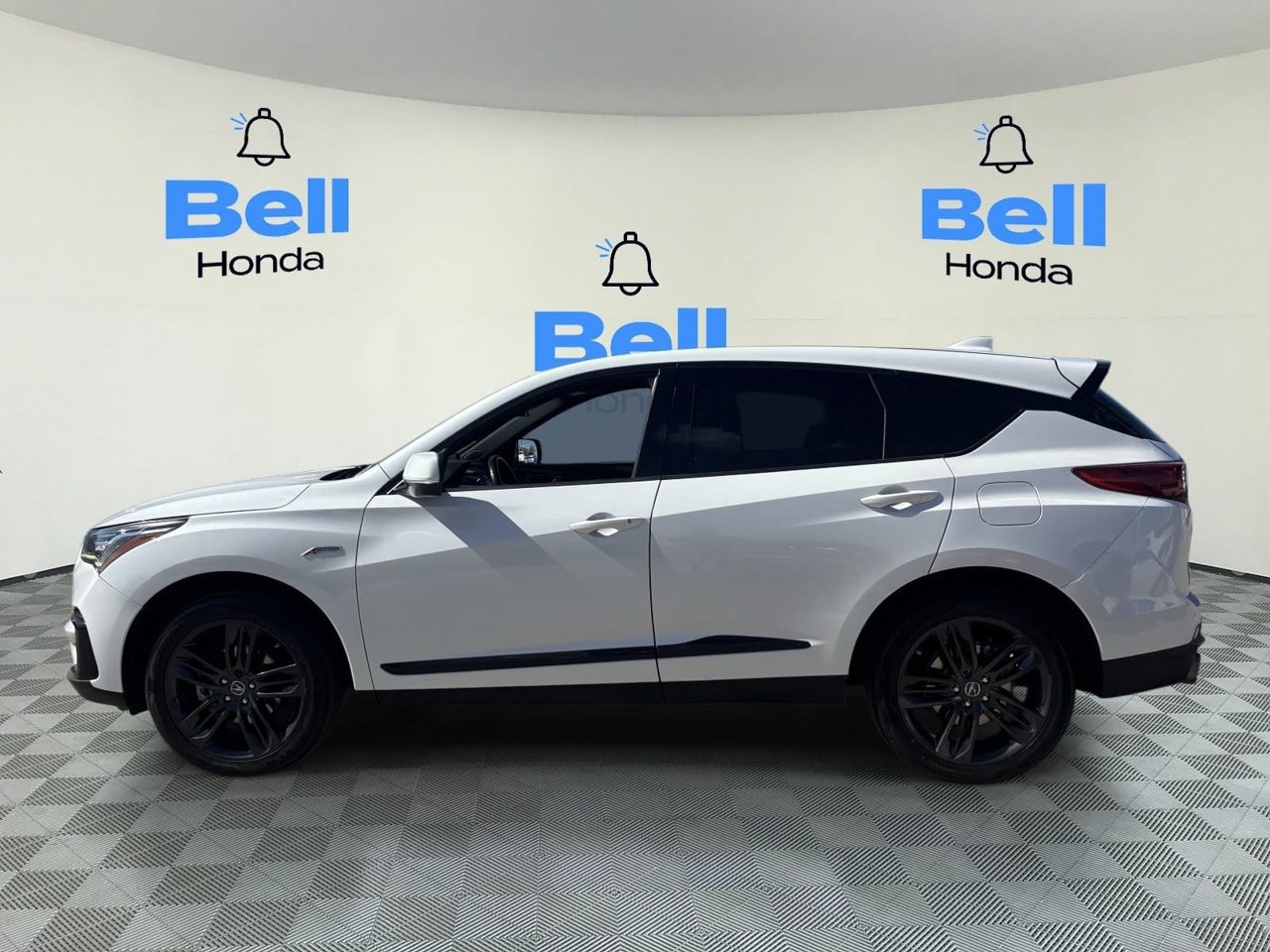 Used 2021 Acura RDX w/ Advance Package FWD image 2