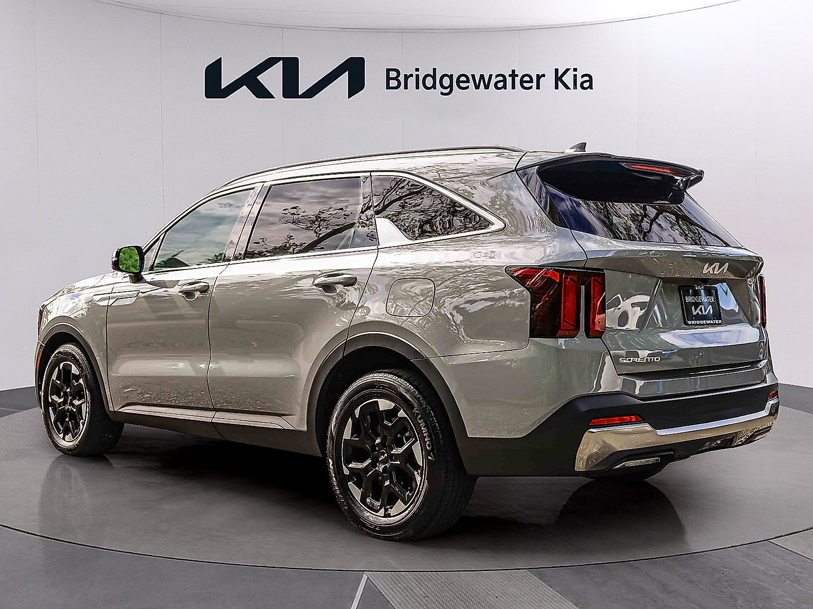 Certified 2026 Kia Sorento S FWD image 4