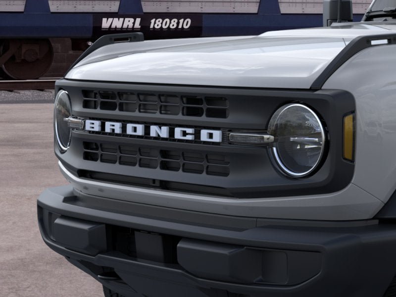 New 2026 Ford Bronco 4-Door AWD/4WD image 19