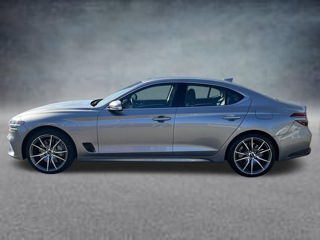Used 2025 Genesis G70 2.5T AWD/4WD image 2