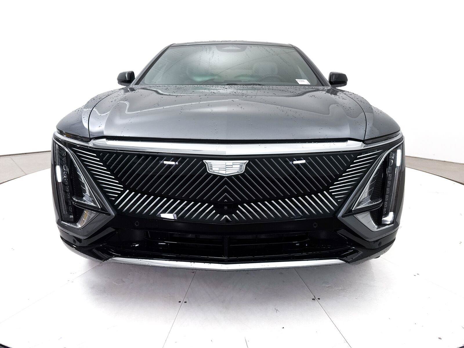 Used 2023 Cadillac Lyriq 2WD image 13