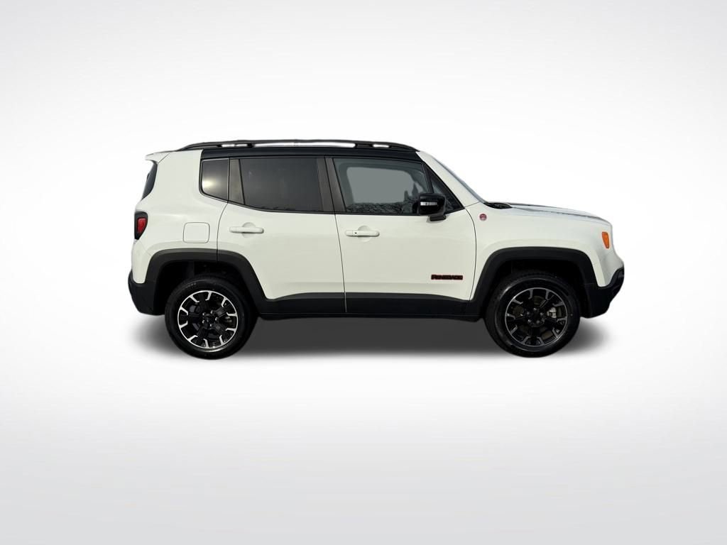 Used 2023 Jeep Renegade Trailhawk image 12