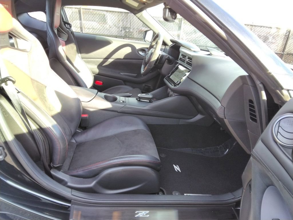 Used 2024 Nissan Z NISMO w/ Floor Mat Package image 34