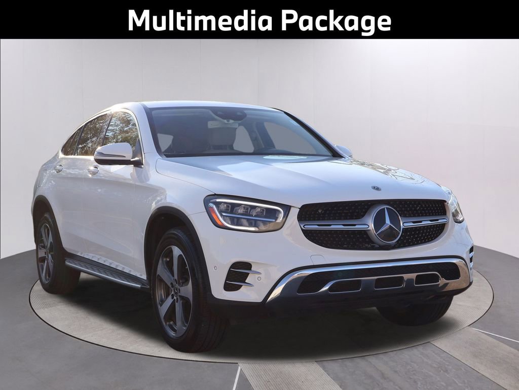 Used 2020 Mercedes-Benz GLC 300 4MATIC Coupe image 4