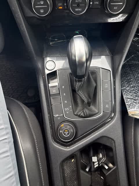 Used 2021 Volkswagen Tiguan SEL Premium R-Line AWD/4WD image 20