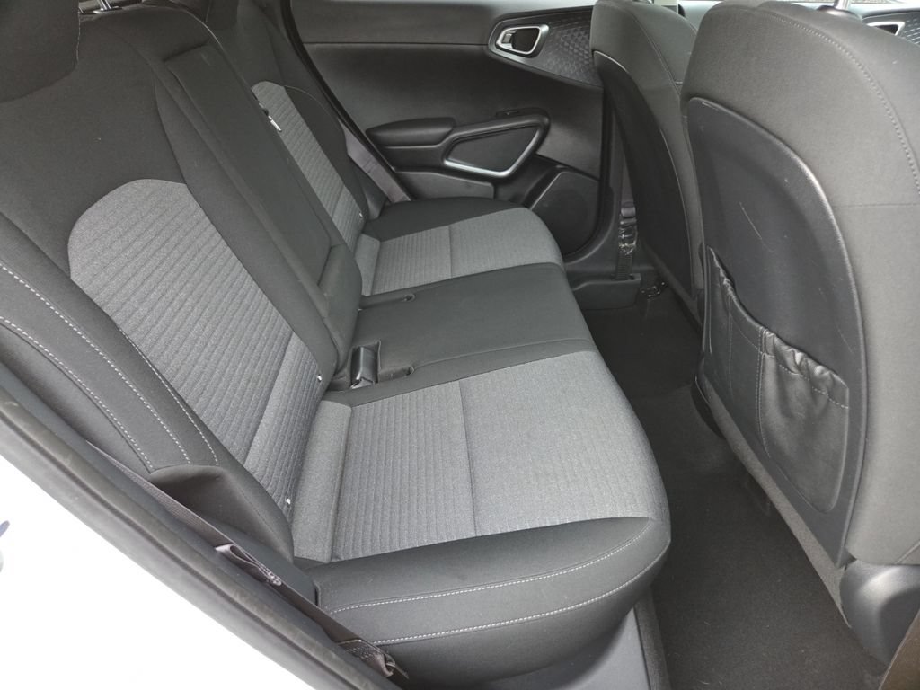 Used 2022 Kia Soul EX FWD image 27