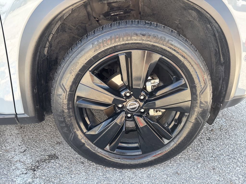 Used 2022 Nissan Rogue SL w/ SL Premium Package image 38