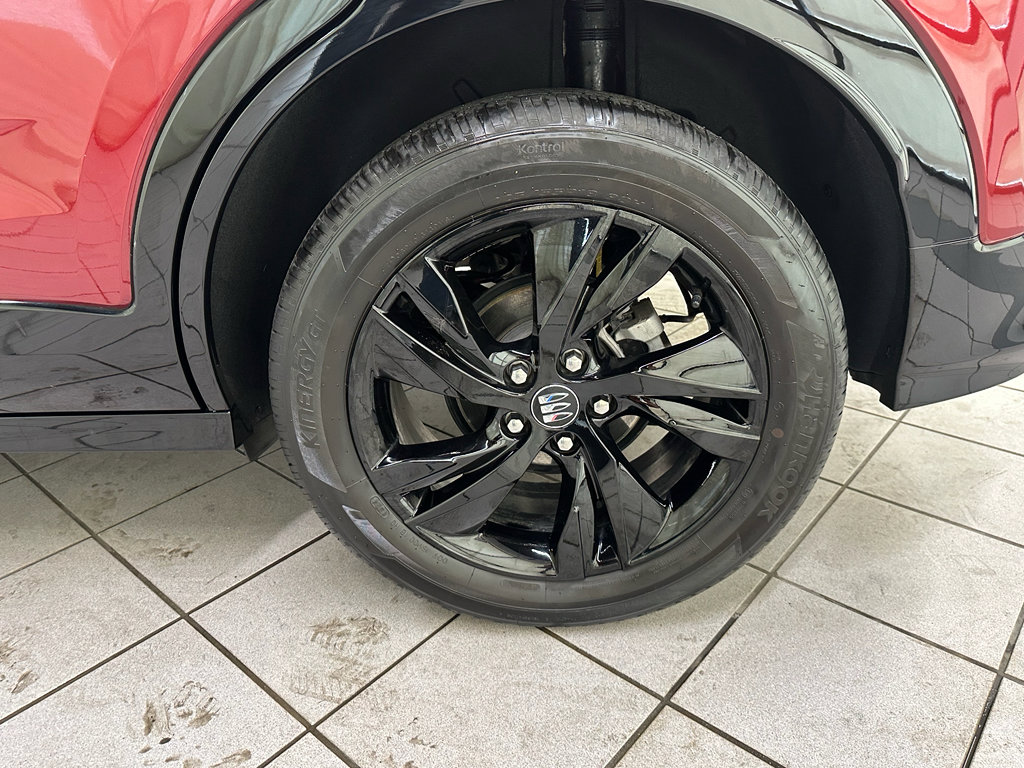 Certified 2025 Buick Encore GX Sport Touring w/ Advanced Technology Package AWD/4WD image 13