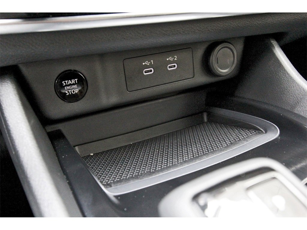 Used 2024 Nissan Rogue S image 23