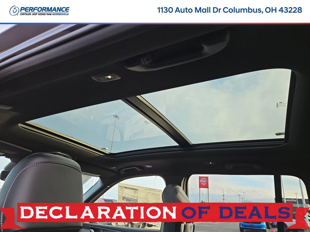 New 2026 Jeep Grand Cherokee Limited w/ Limited Altitude Package AWD/4WD image 17