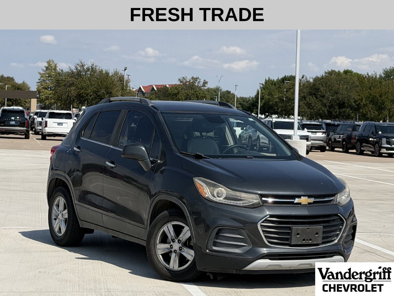 Used 2017 Chevrolet Trax LT w/ Sun & Sound Package FWD image 2