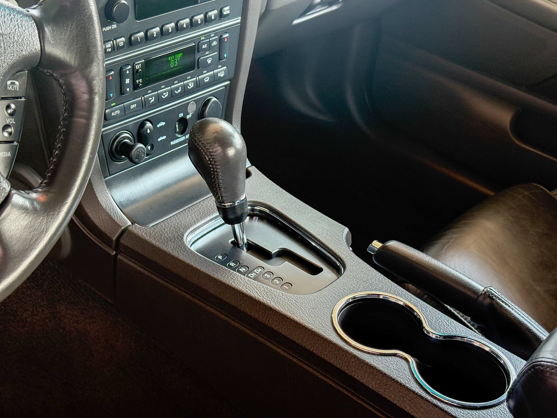 Used 2002 Ford Thunderbird RWD image 22
