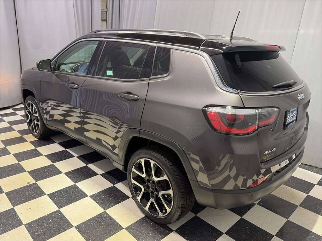 Used 2017 Jeep Compass Limited AWD/4WD image 6