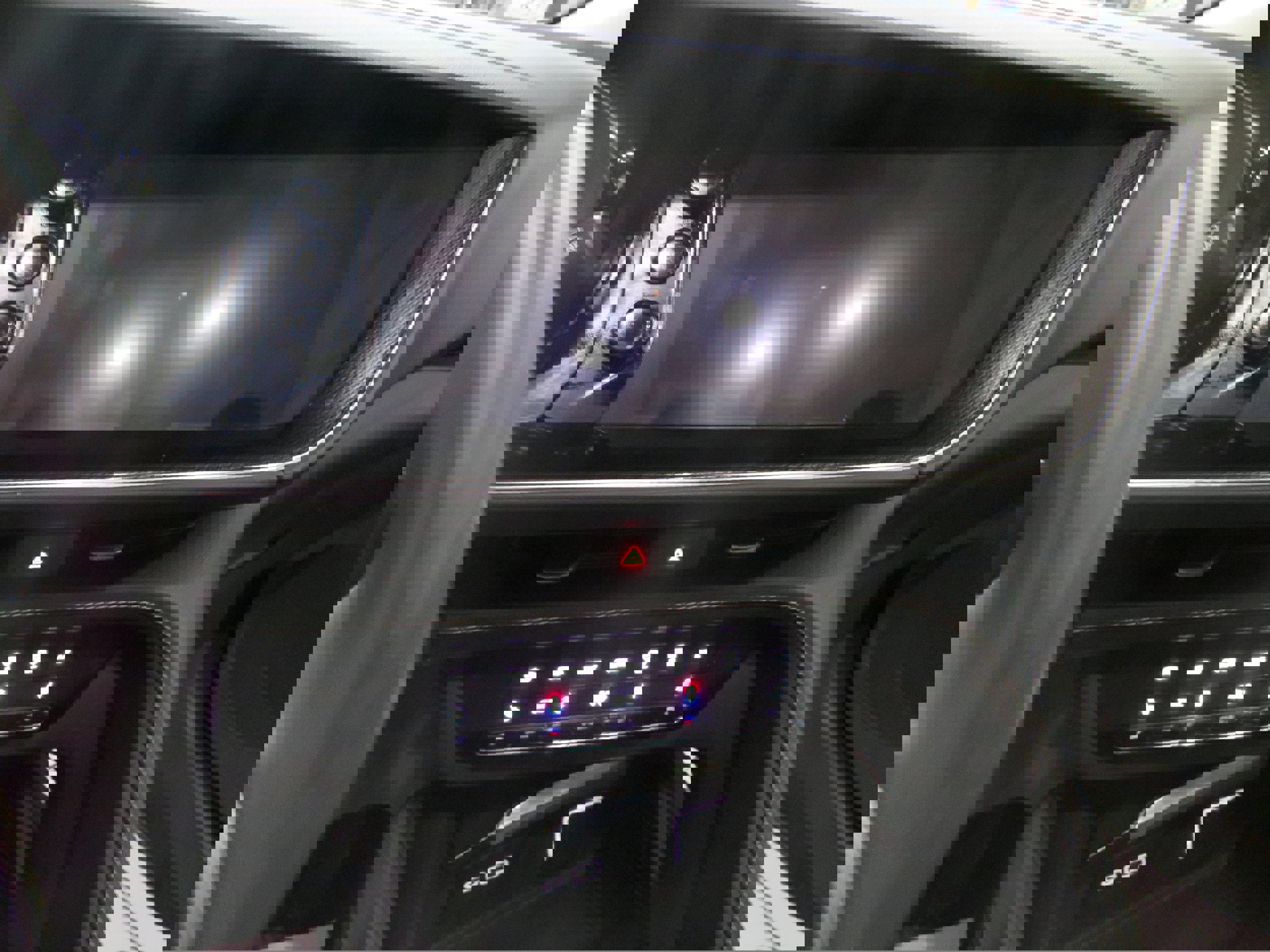 Used 2023 Buick Envision Essence image 14