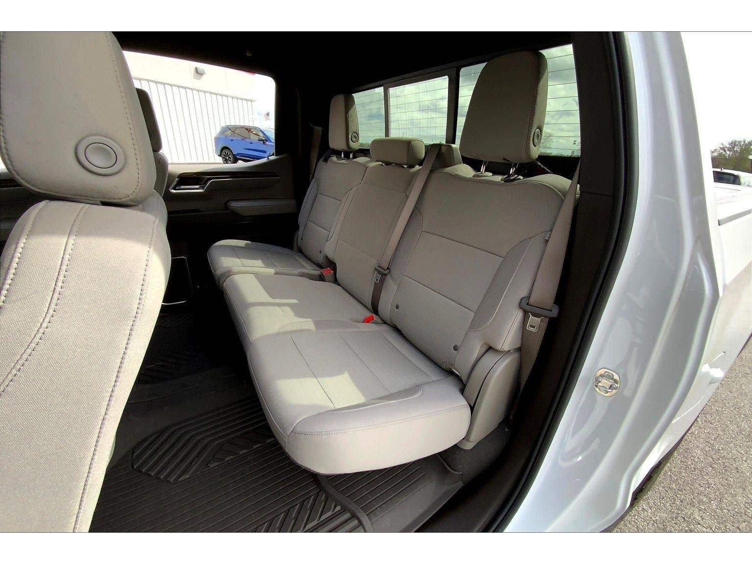 Used 2024 Chevrolet Silverado 1500 RST image 22