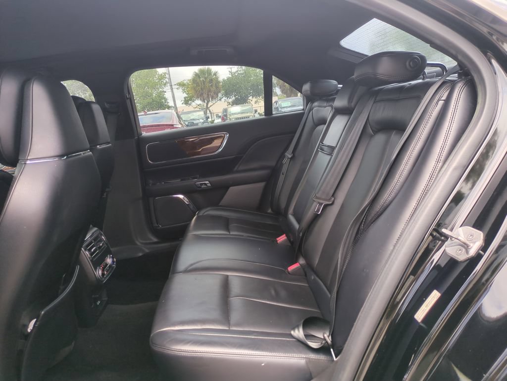 Used 2017 Lincoln Continental Reserve w/ Climate Package AWD/4WD image 14
