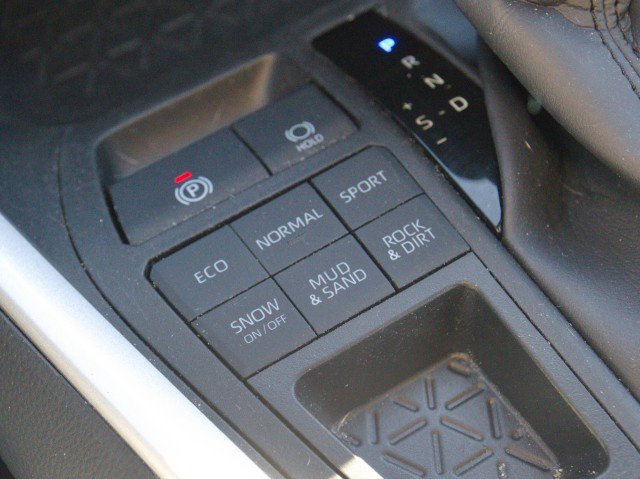 Used 2024 Toyota RAV4 XLE image 23