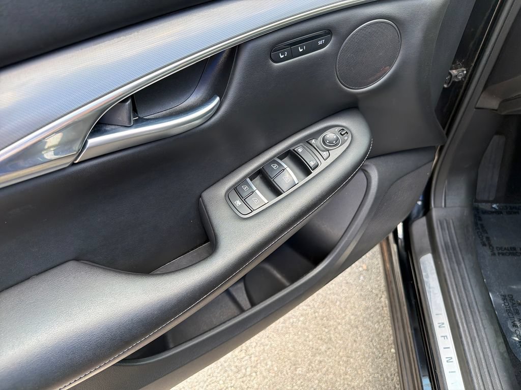 Used 2024 INFINITI QX50 Luxe AWD/4WD image 19