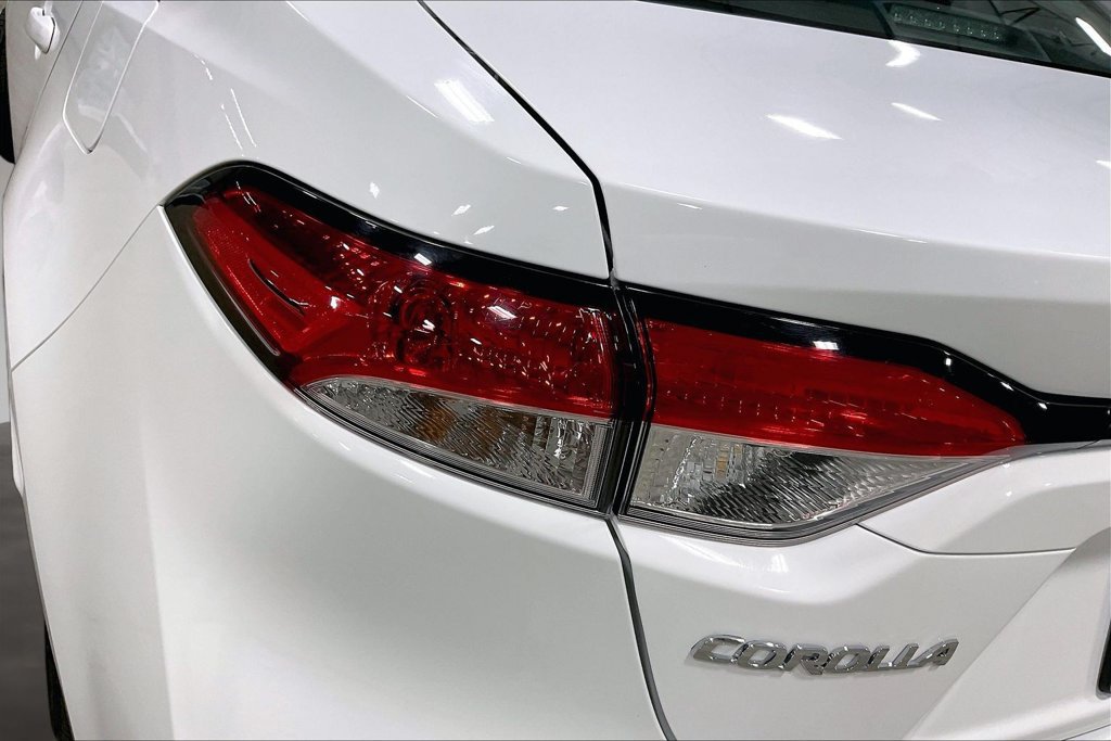 Used 2023 Toyota Corolla LE FWD image 24