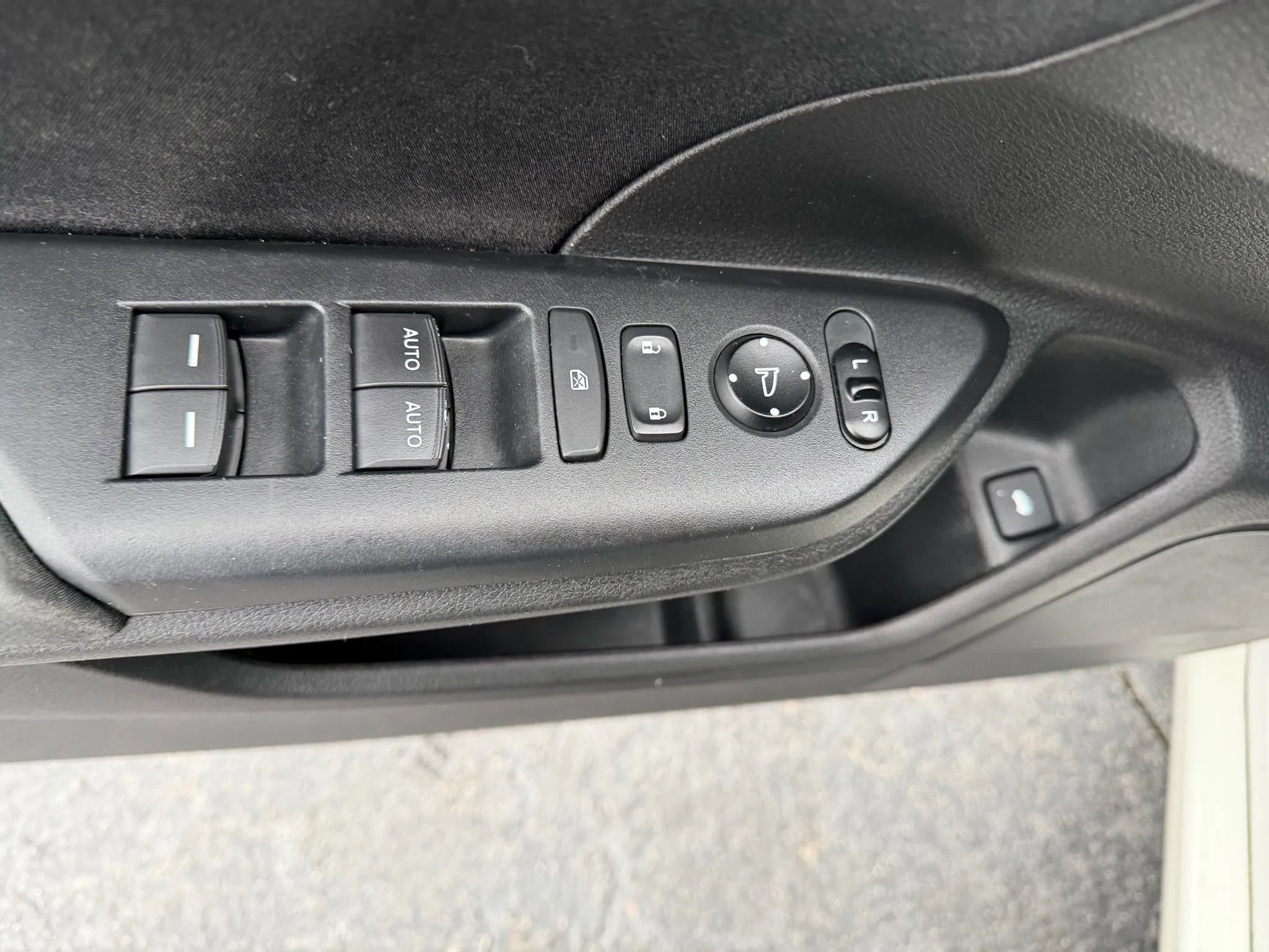 Used 2019 Honda Insight LX image 23