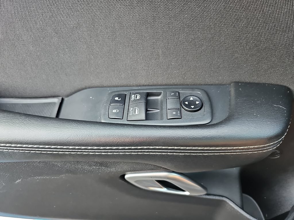 Used 2020 Dodge Challenger R/T Scat Pack w/ Driver Convenience Group RWD image 26
