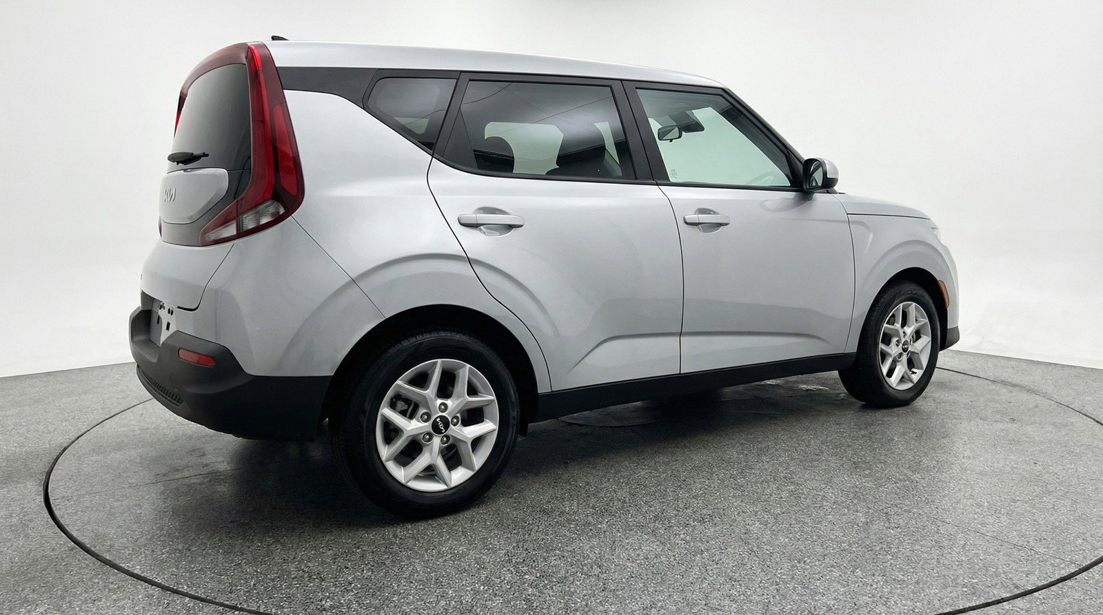Used 2025 Kia Soul LX w/ LX Technology Package image 9