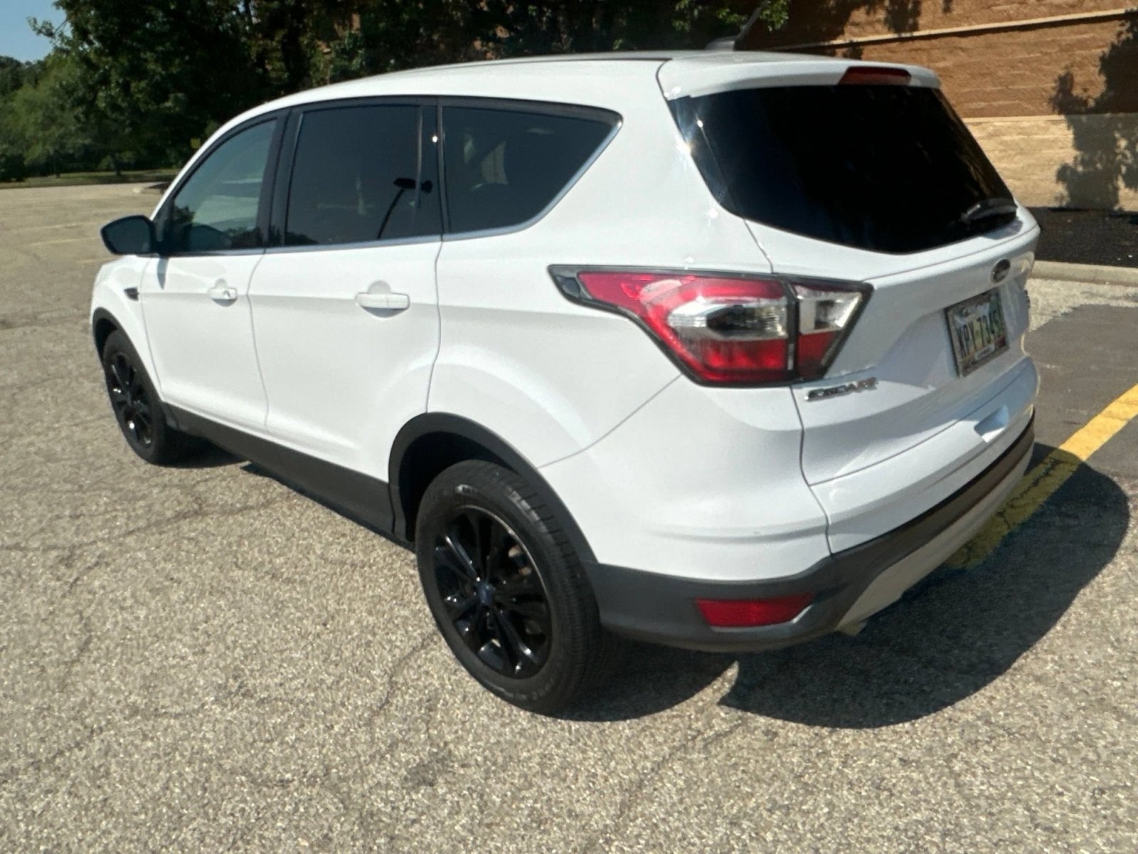 Used 2017 Ford Escape SE FWD image 21