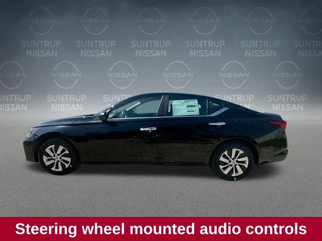 Used 2025 Nissan Altima 2.5 S image 12