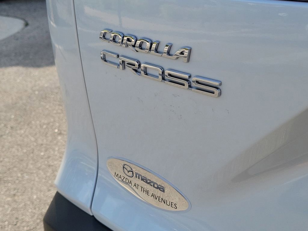Used 2025 Toyota Corolla Cross L FWD image 7