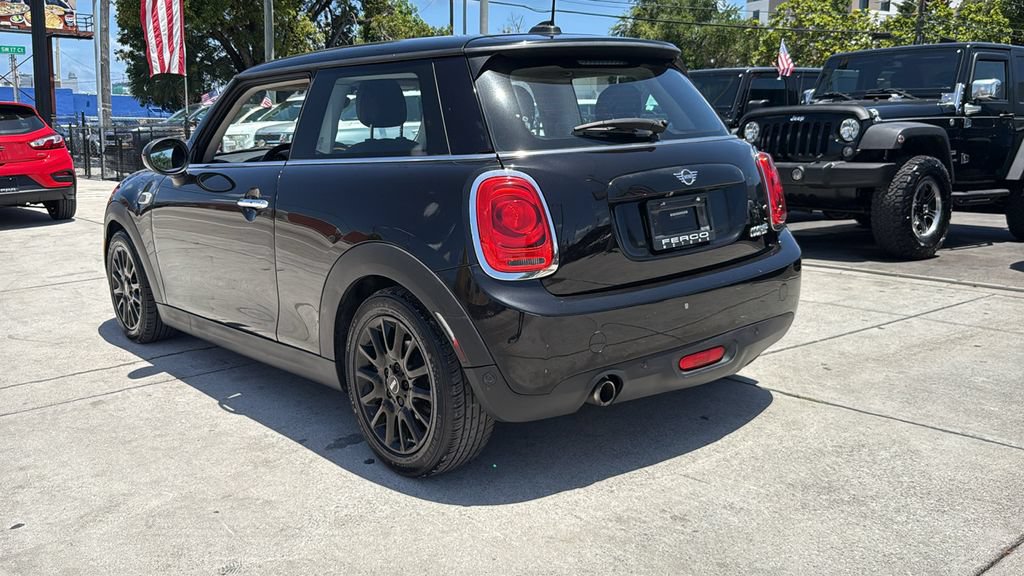 Used 2019 MINI Cooper 2-Door Hardtop FWD image 12
