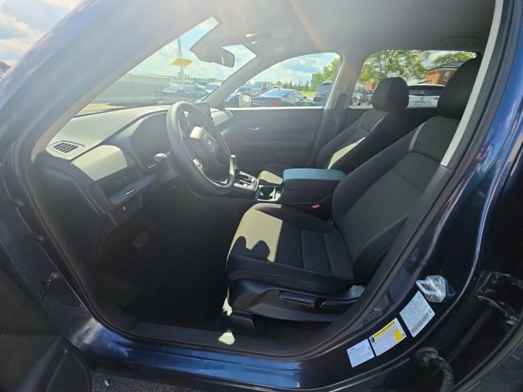Used 2025 Honda CR-V LX image 12