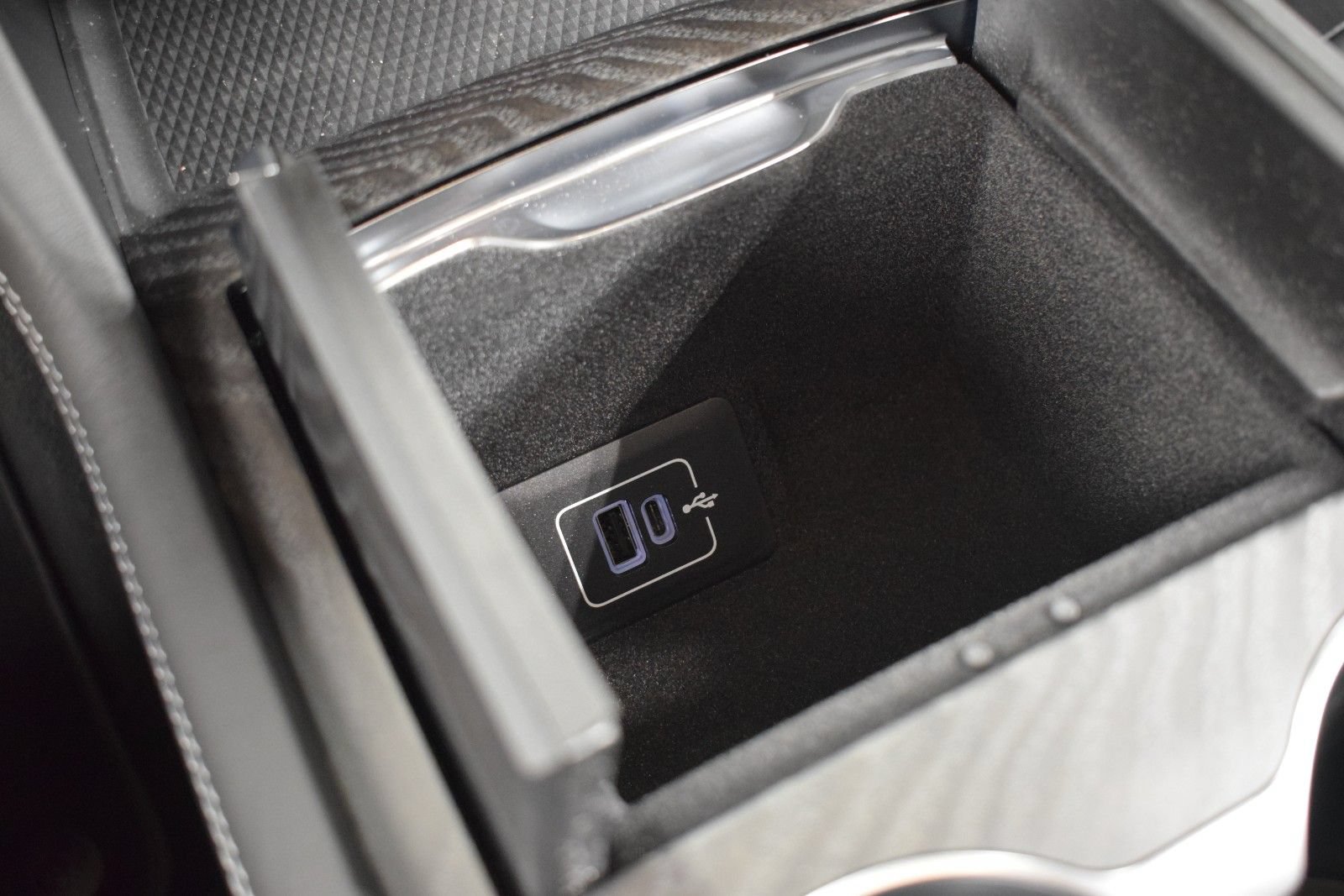 Used 2025 Maserati Grecale Modena AWD/4WD image 34