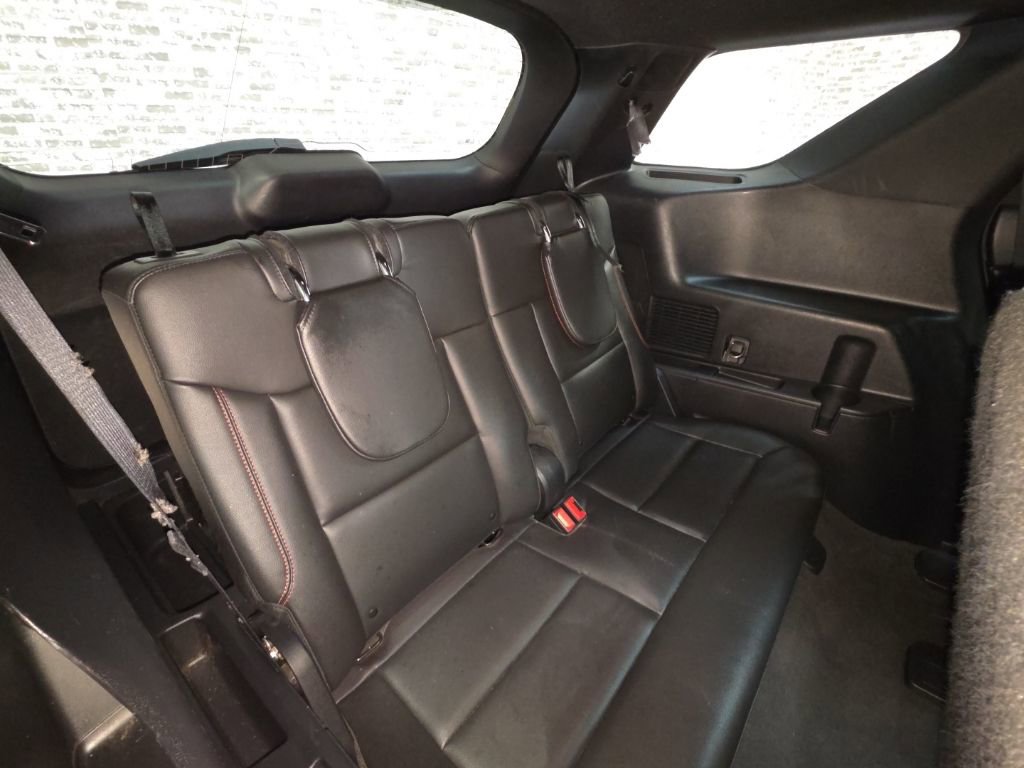 Used 2022 Ford Explorer ST-Line w/ Class IV Trailer Tow Package image 11