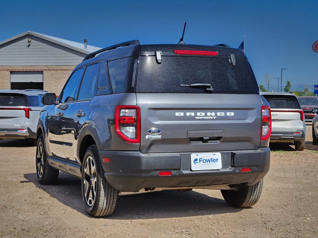 Used 2024 Ford Bronco Sport Outer Banks w/ Tech Package AWD/4WD image 3