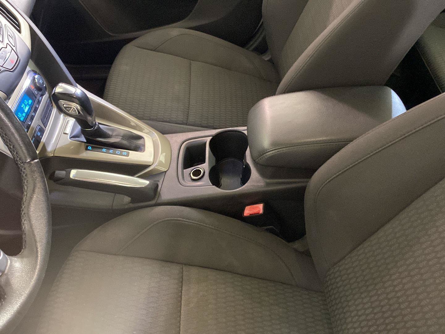 Used 2012 Ford Focus SEL FWD image 17