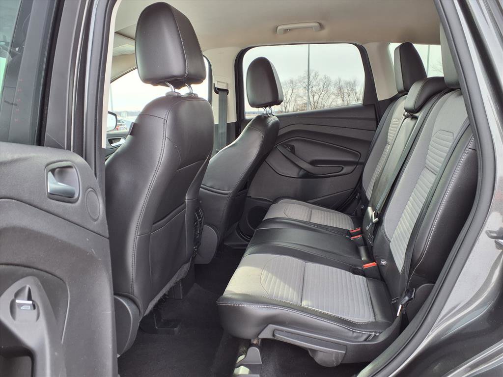 Used 2017 Ford Escape SE w/ Equipment Group 201A image 26