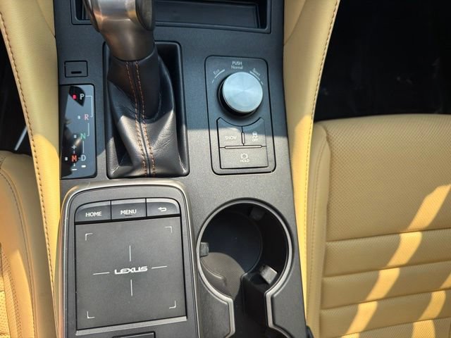 Used 2022 Lexus RC 300 w/ Accessory Package RWD image 18