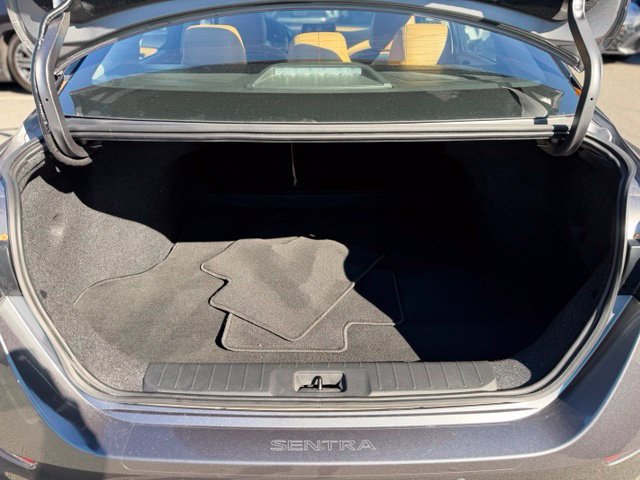 Used 2021 Nissan Sentra SV w/ SV Premium Package FWD image 25